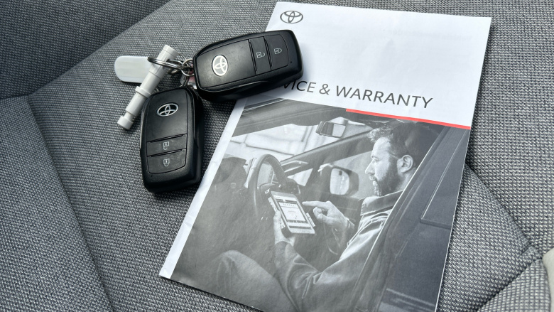 Toyota Yaris 1.5 Hybrid Excel 5dr CVT Hybrid Hatchback